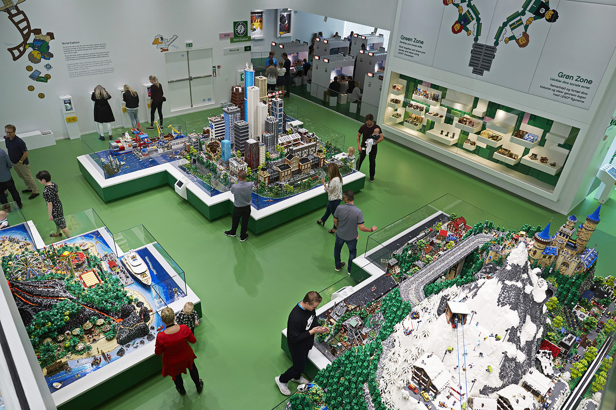 Good for all Lego fans – during the winter LEGO House, the home of the is open Your Danish Life